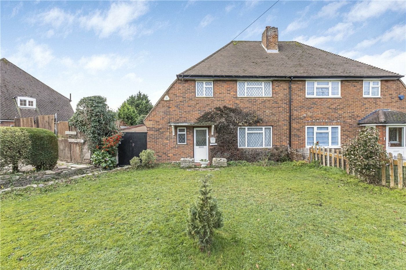 3 bedroom house for sale in Cheslfield | Robinson Jackson