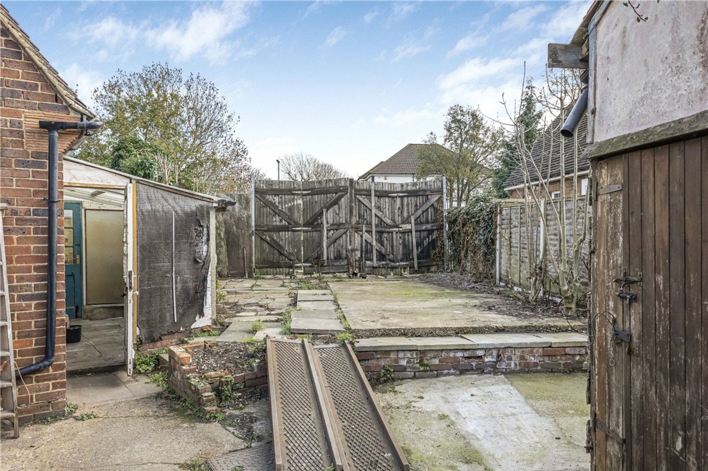 3 bedroom house for sale in Cheslfield | Robinson Jackson