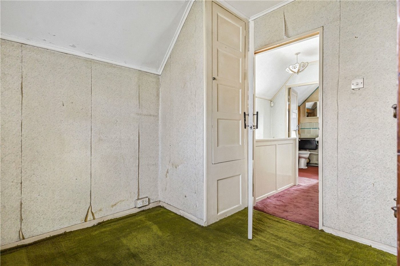 3 bedroom house for sale in Cheslfield | Robinson Jackson