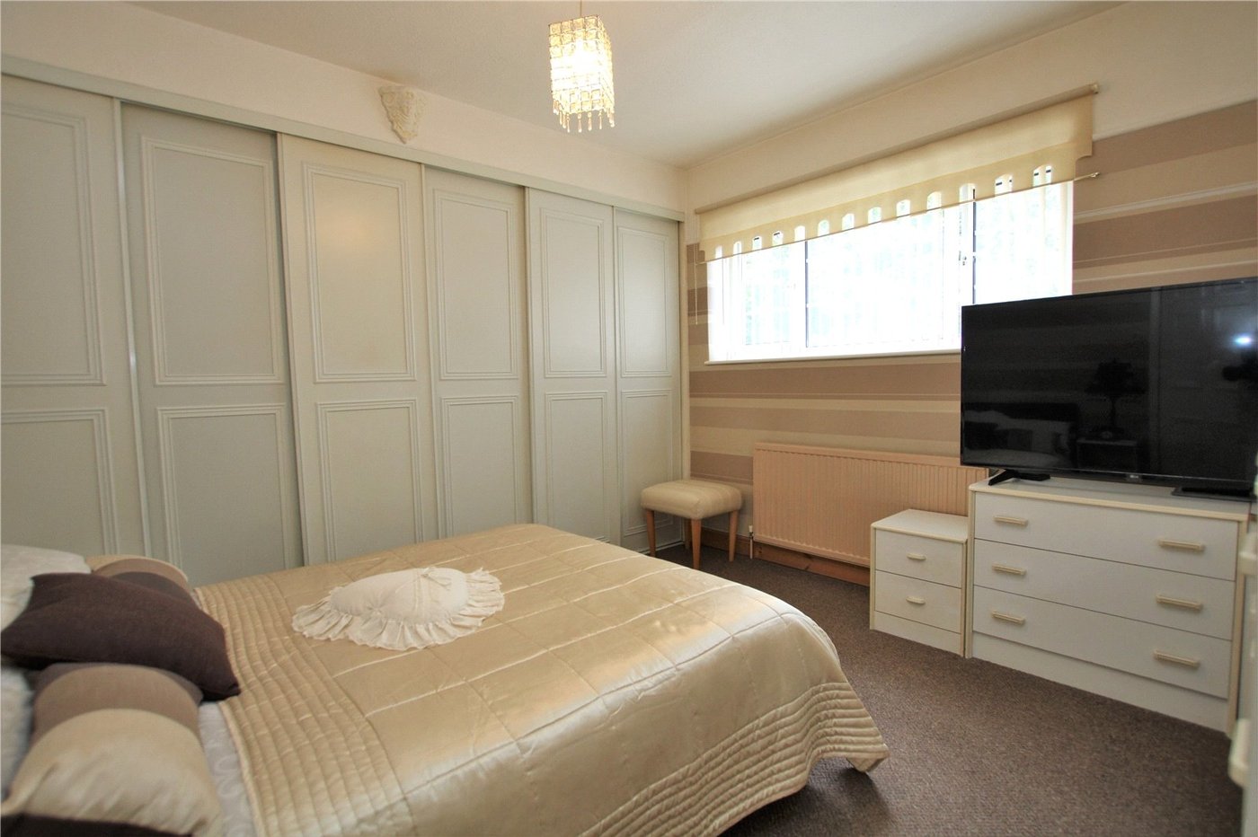 3 bedroom house for sale in Mottingham | Robinson Jackson