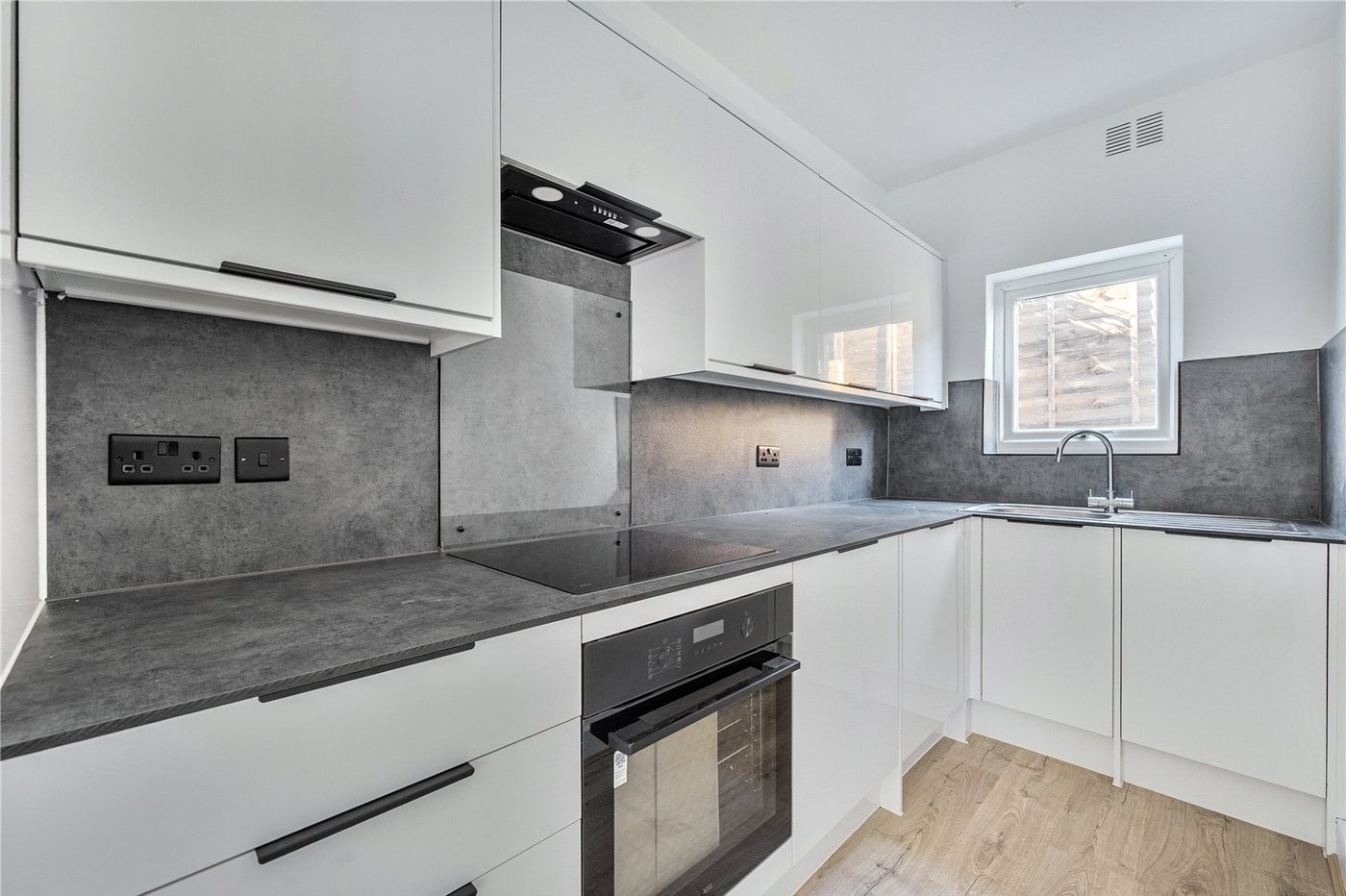 2 bedroom property for sale in Sydenham | Robinson Jackson