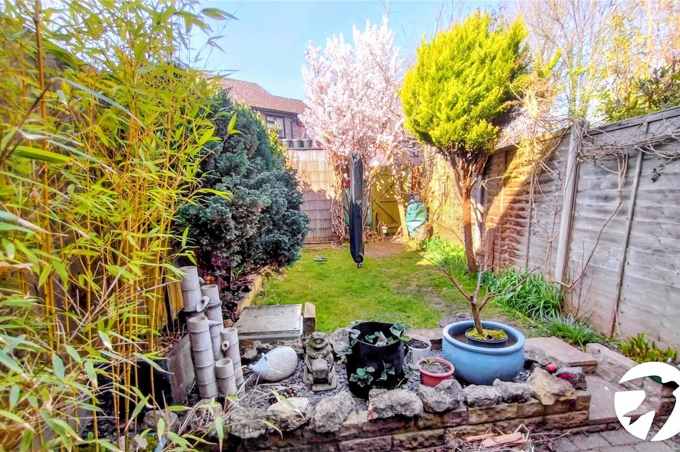 2 bedroom house for sale in Maidstone | Robinson Michael & Jackson