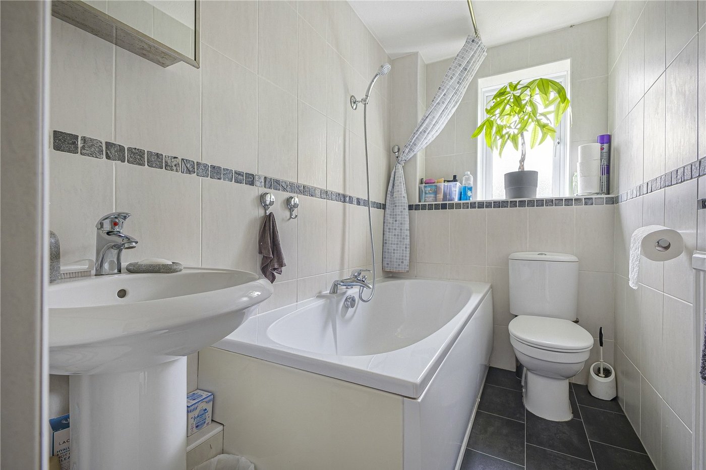 2 bedroom house for sale in Maidstone | Robinson Michael & Jackson