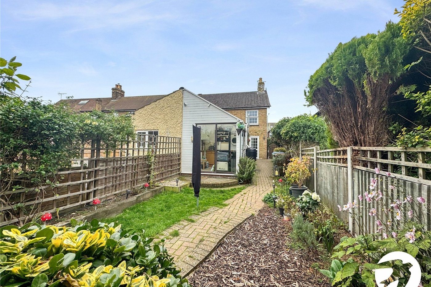 2 bedroom house for sale in Bapchild | Robinson Michael & Jackson