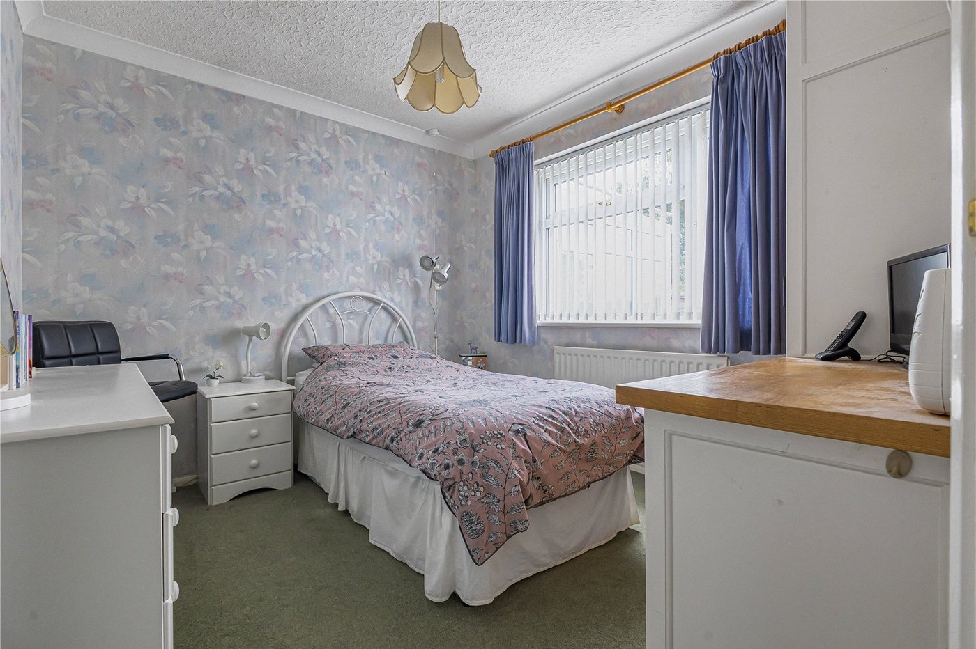 4 bedroom bungalow for sale in Bredhurst | Robinson Michael & Jackson