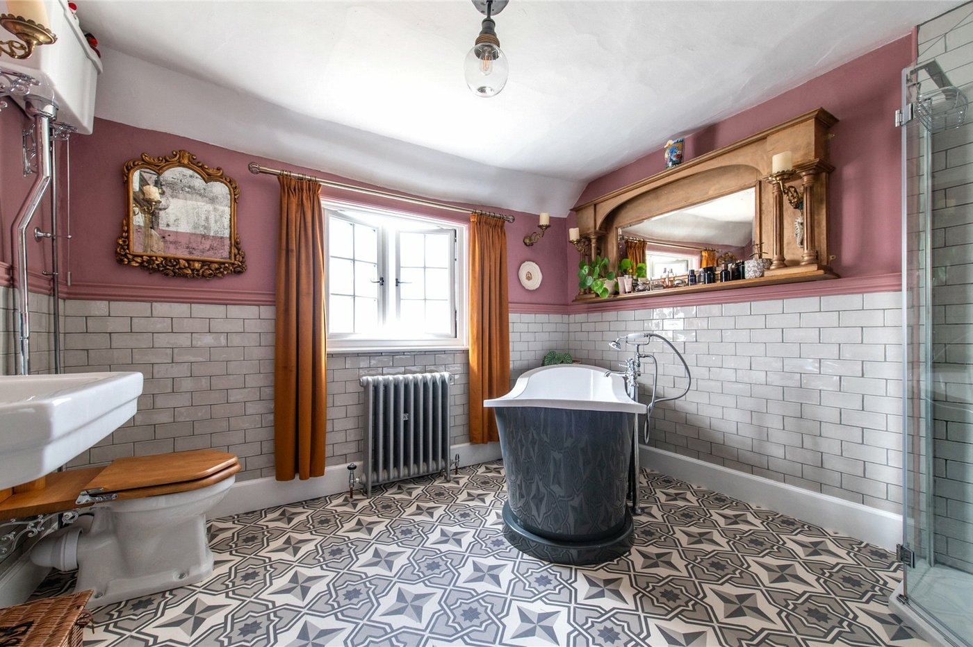 2 bedroom house for sale in Hartlip | Robinson Michael & Jackson