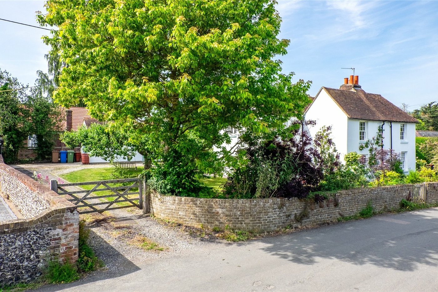 2 bedroom house for sale in Hartlip | Robinson Michael & Jackson