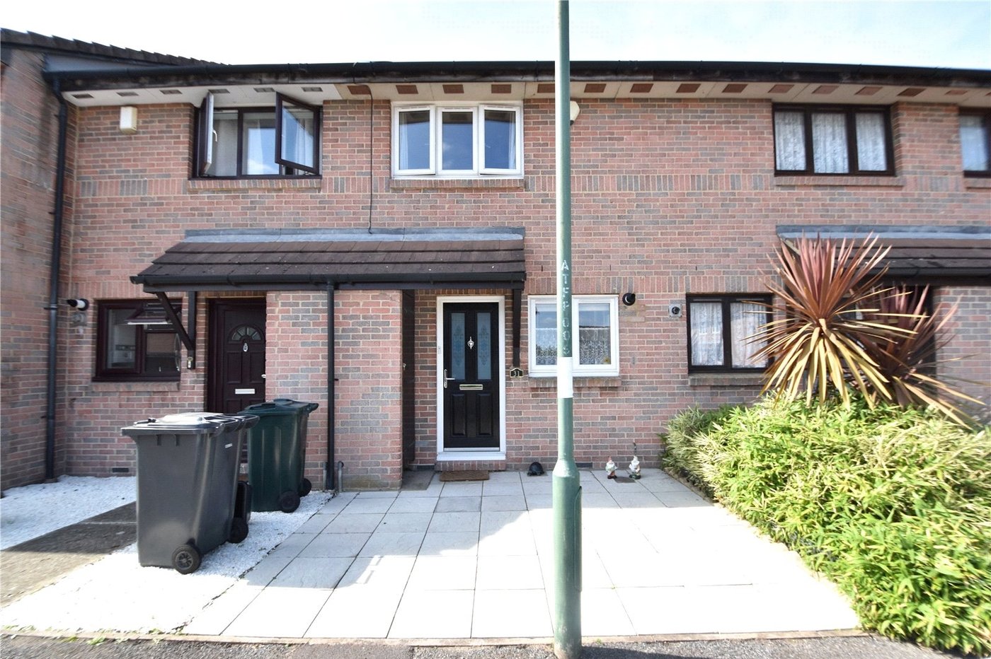 2 bedroom house for sale in Dartford | Robinson Jackson