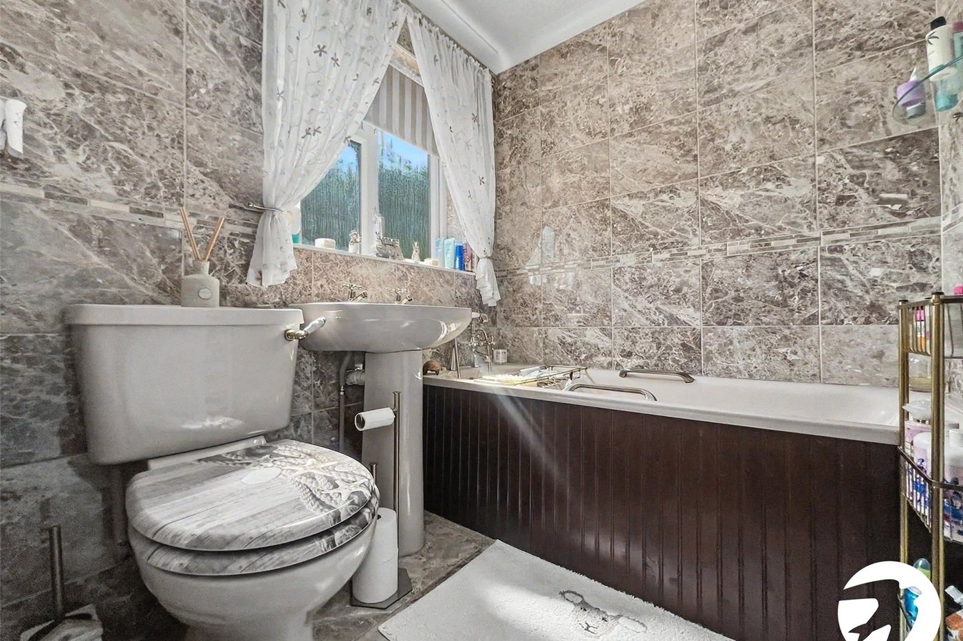 2 bedroom house for sale in Rochester | Robinson Michael & Jackson