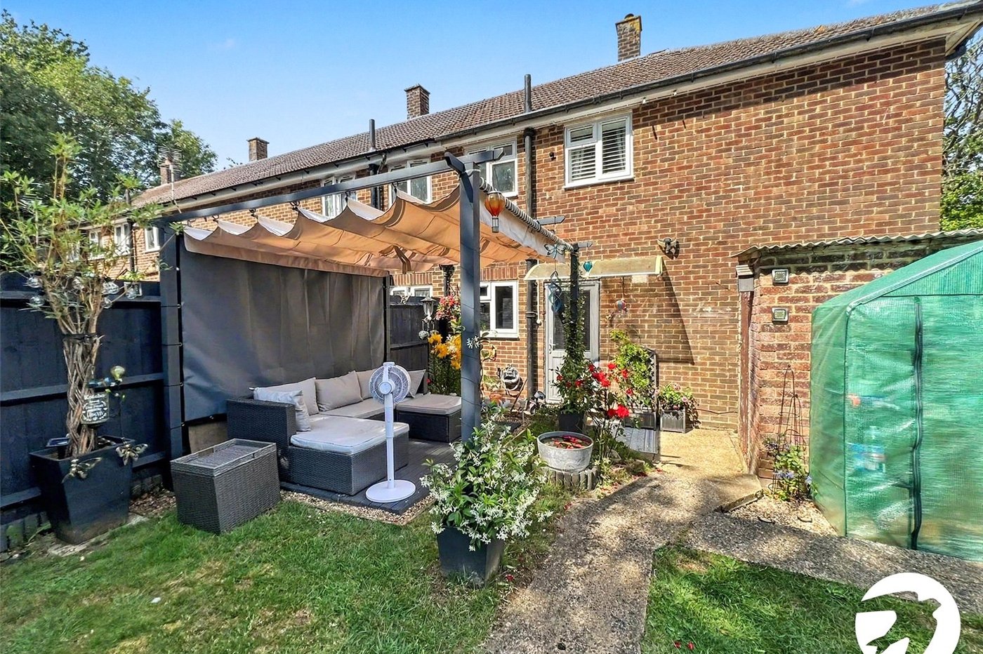 2 bedroom house for sale in Rochester | Robinson Michael & Jackson