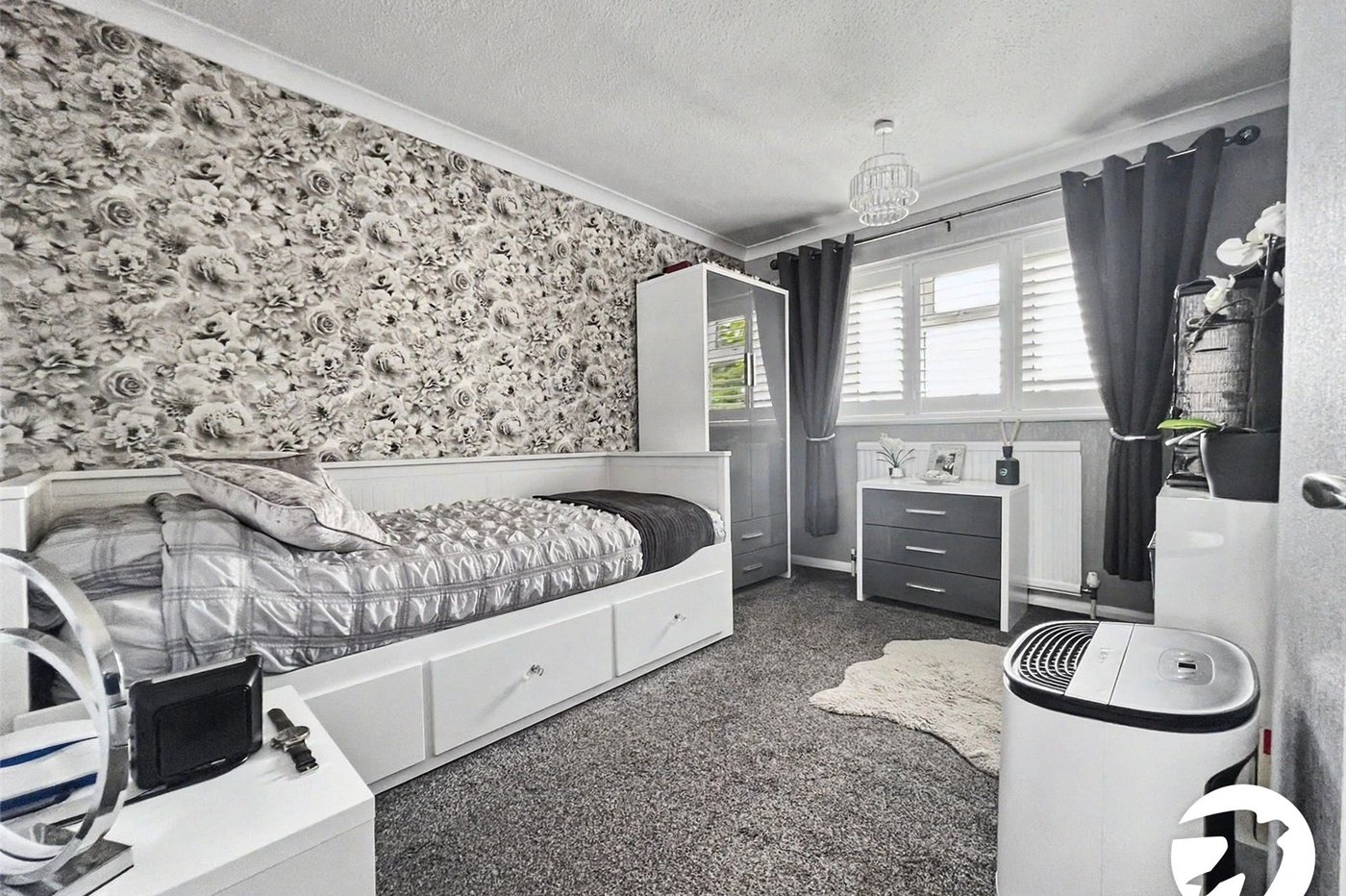 2 bedroom house for sale in Rochester | Robinson Michael & Jackson