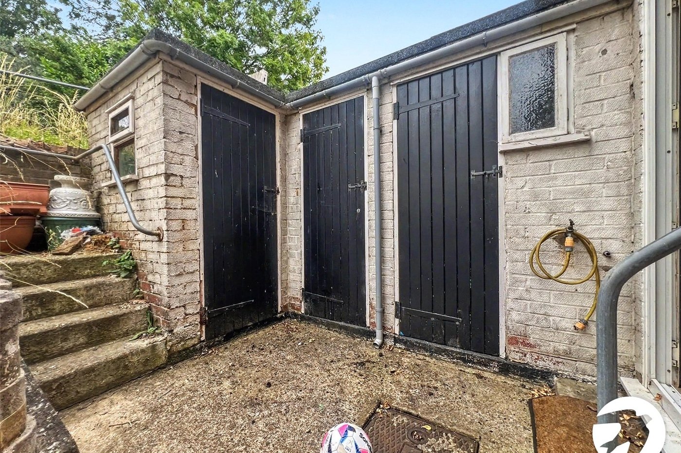 3 bedroom house for sale in Rochester | Robinson Michael & Jackson