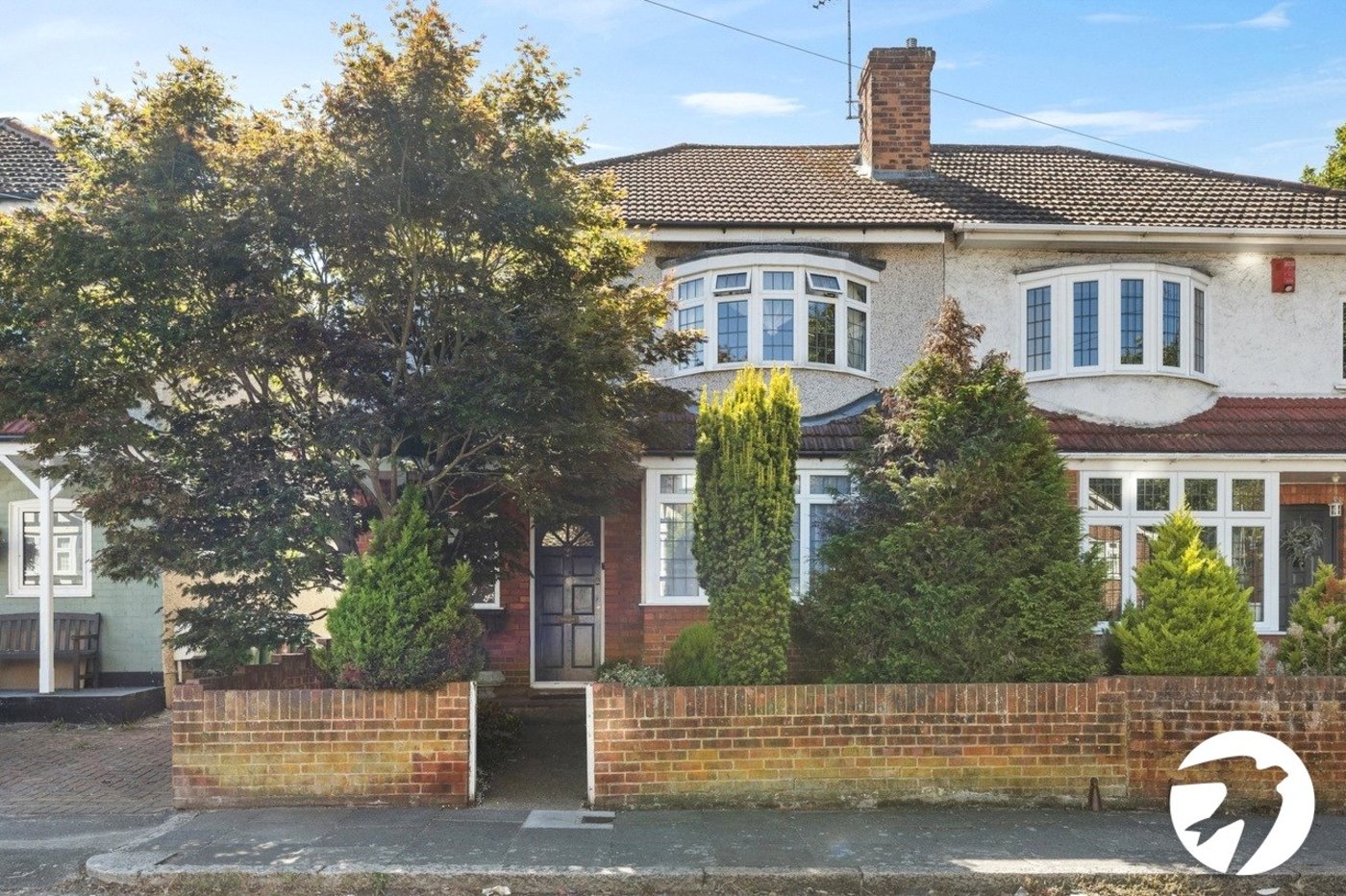 3 bedroom house for sale in London | Robinson Jackson
