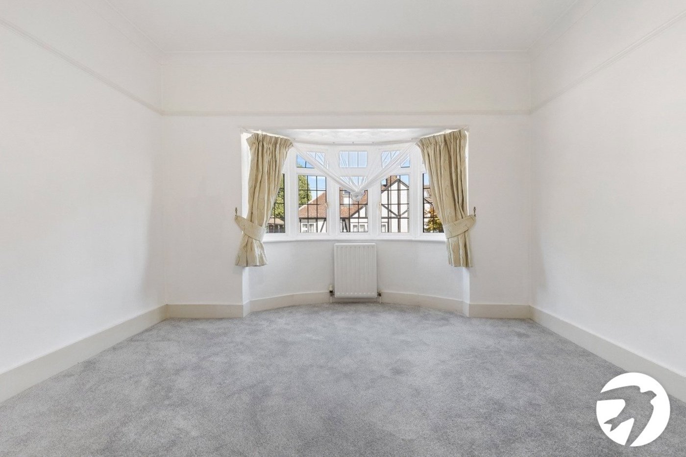 3 bedroom house for sale in London | Robinson Jackson