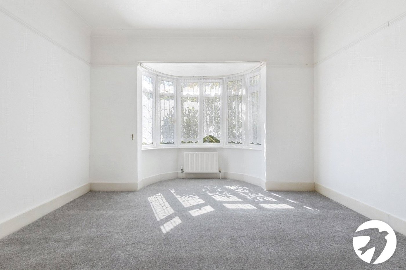 3 bedroom house for sale in London | Robinson Jackson