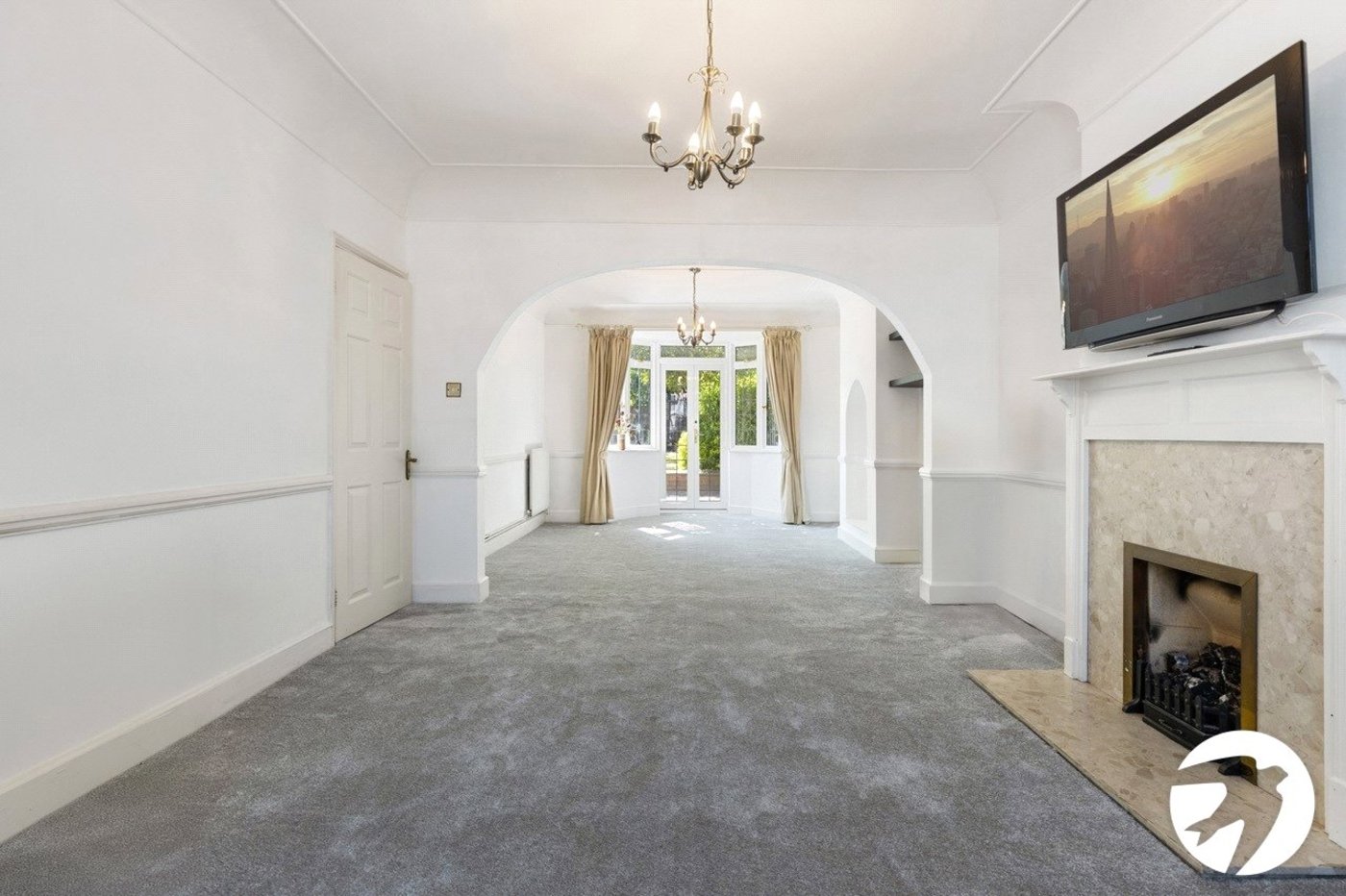 3 bedroom house for sale in London | Robinson Jackson