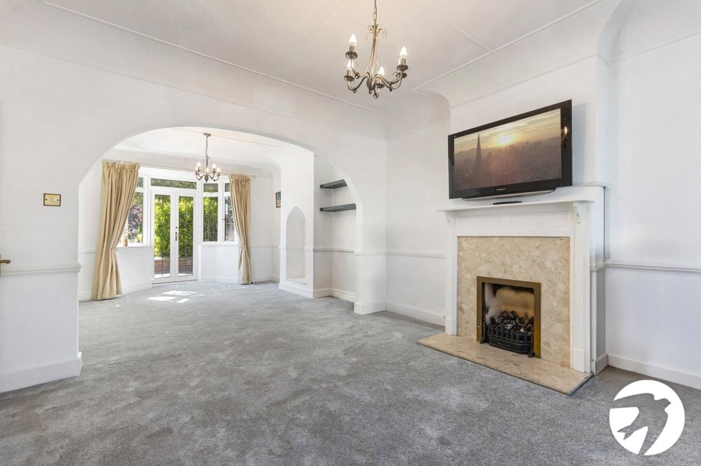 3 bedroom house for sale in London | Robinson Jackson