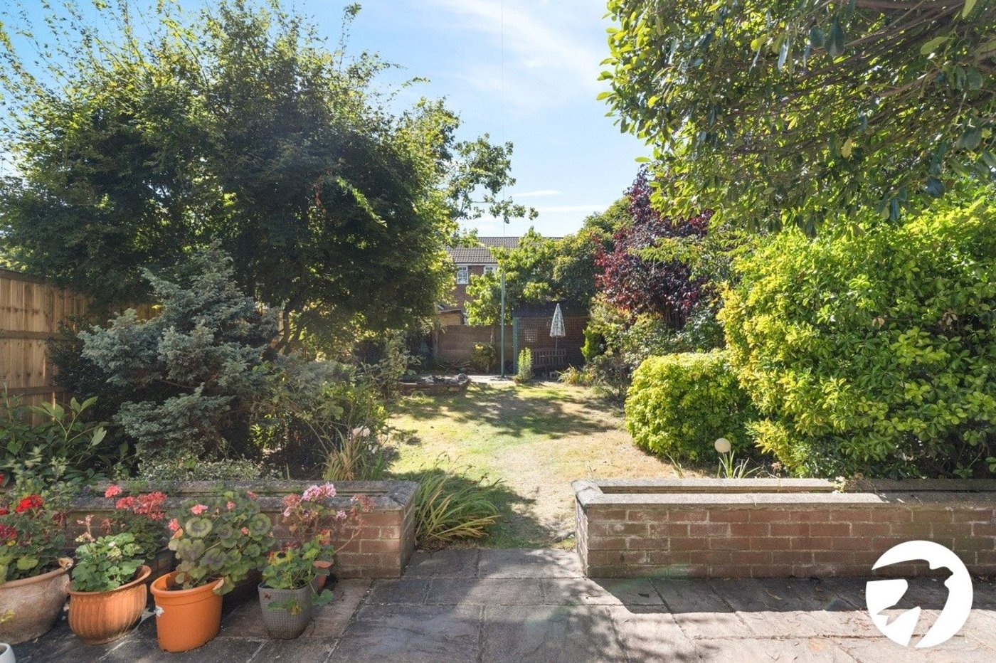 3 bedroom house for sale in London | Robinson Jackson