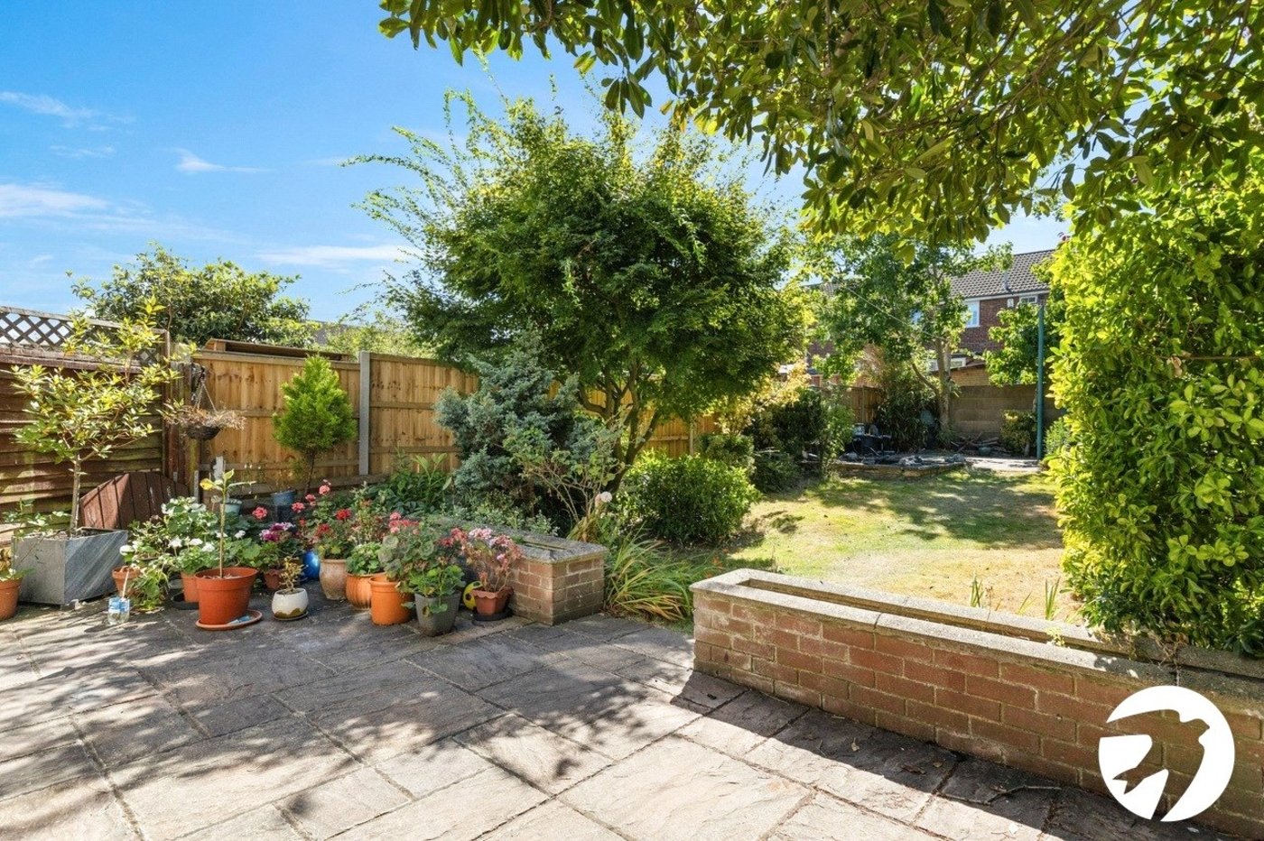 3 bedroom house for sale in London | Robinson Jackson