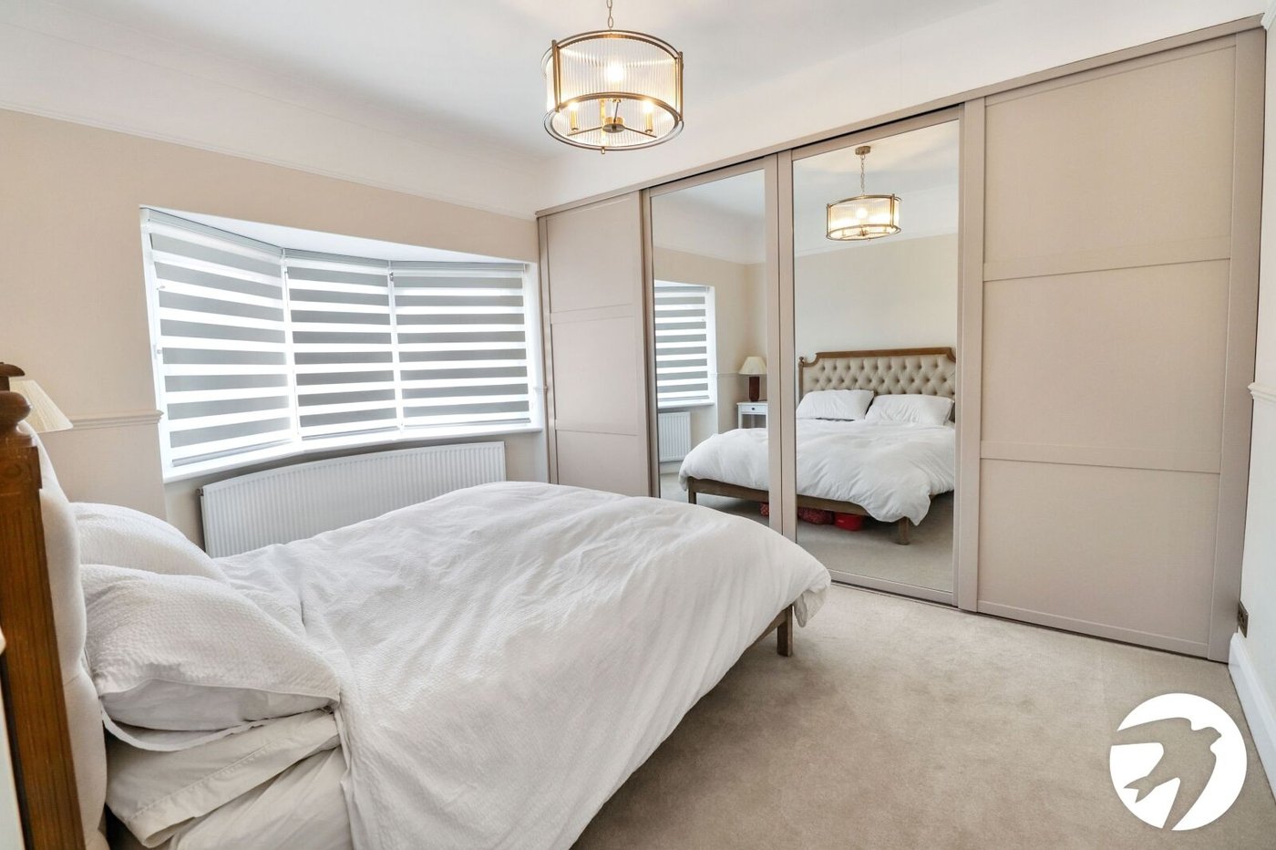 3 bedroom house for sale in London | Robinson Jackson