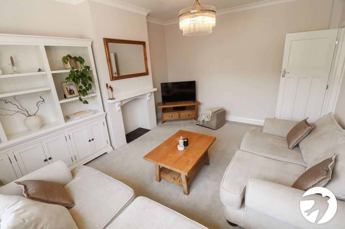 3 bedroom house for sale in London | Robinson Jackson
