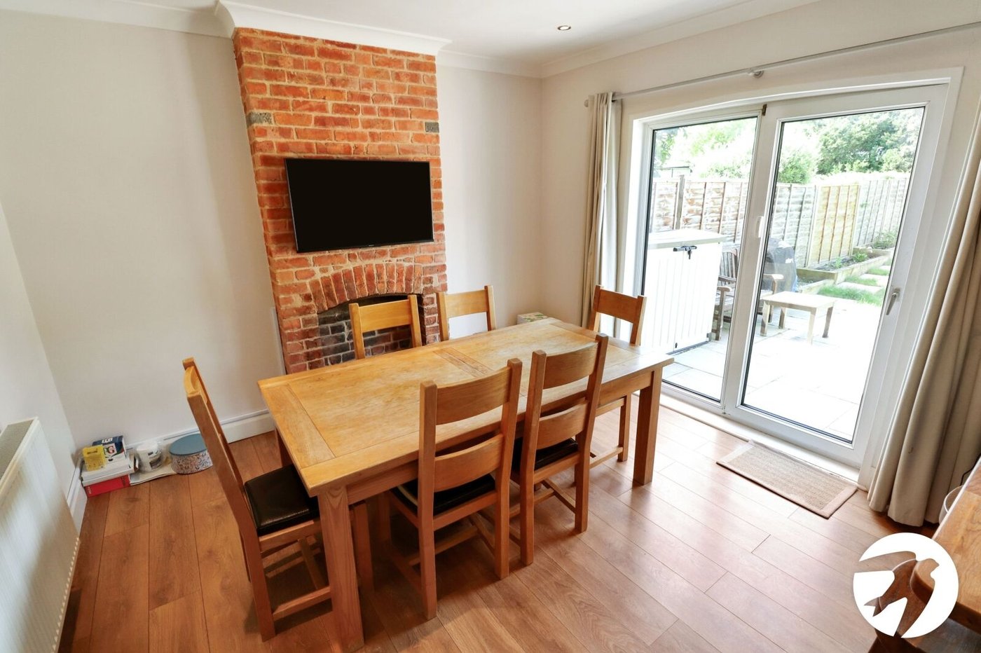 3 bedroom house for sale in London | Robinson Jackson