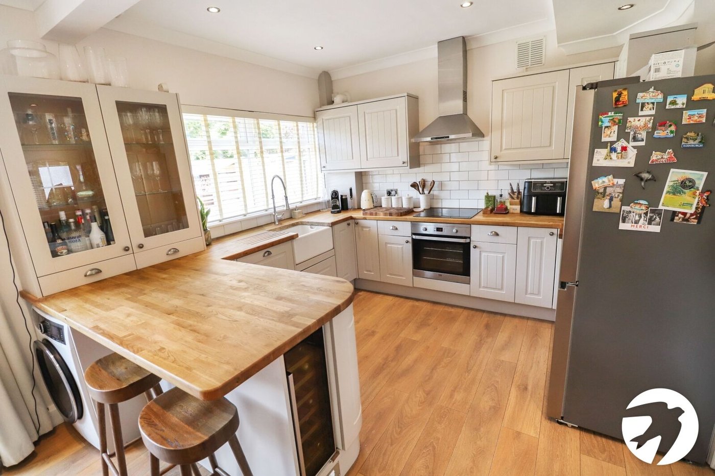 3 bedroom house for sale in London | Robinson Jackson