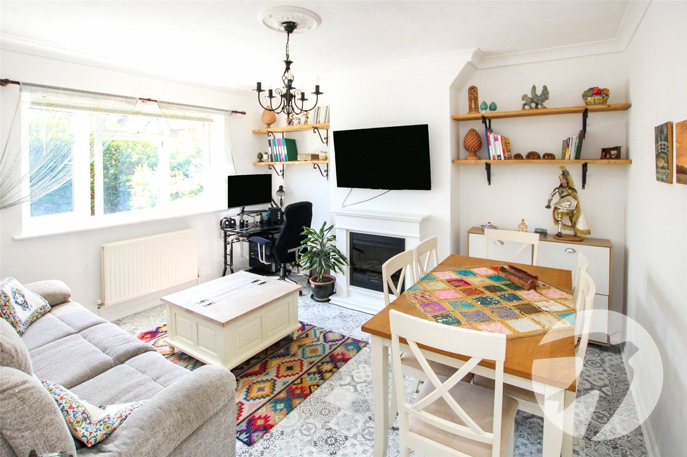 2 bedroom property for sale in London | Robinson Jackson