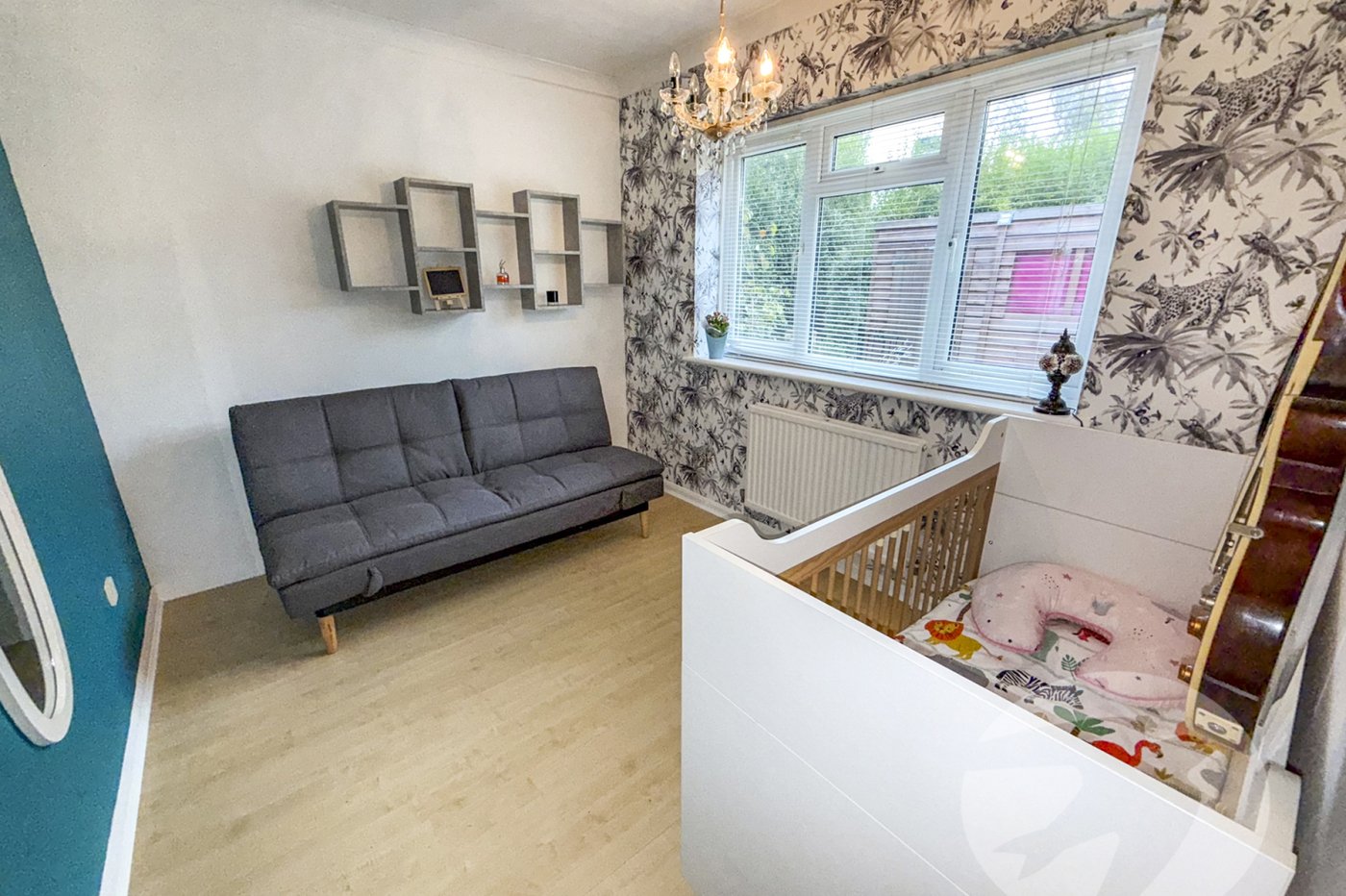 2 bedroom property for sale in London | Robinson Jackson