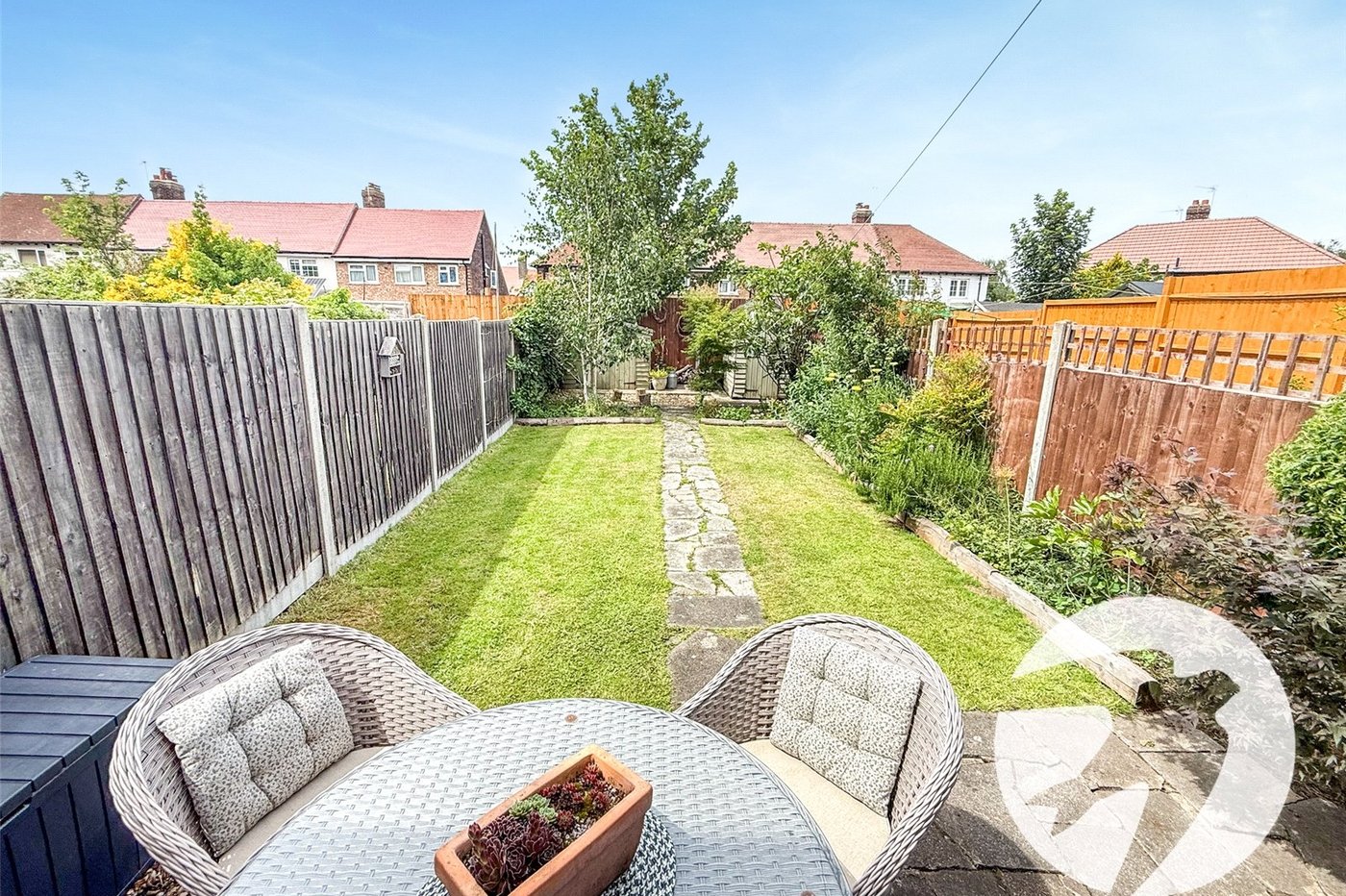 2 bedroom property for sale in London | Robinson Jackson