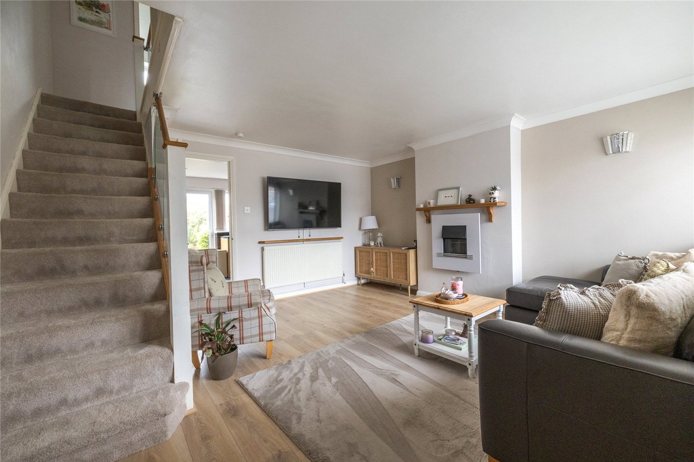 3 bedroom house for sale in Newington | Robinson Michael & Jackson