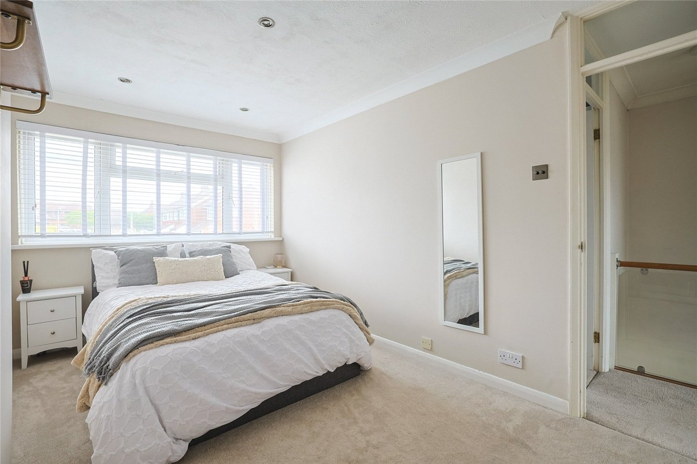 3 bedroom house for sale in Newington | Robinson Michael & Jackson