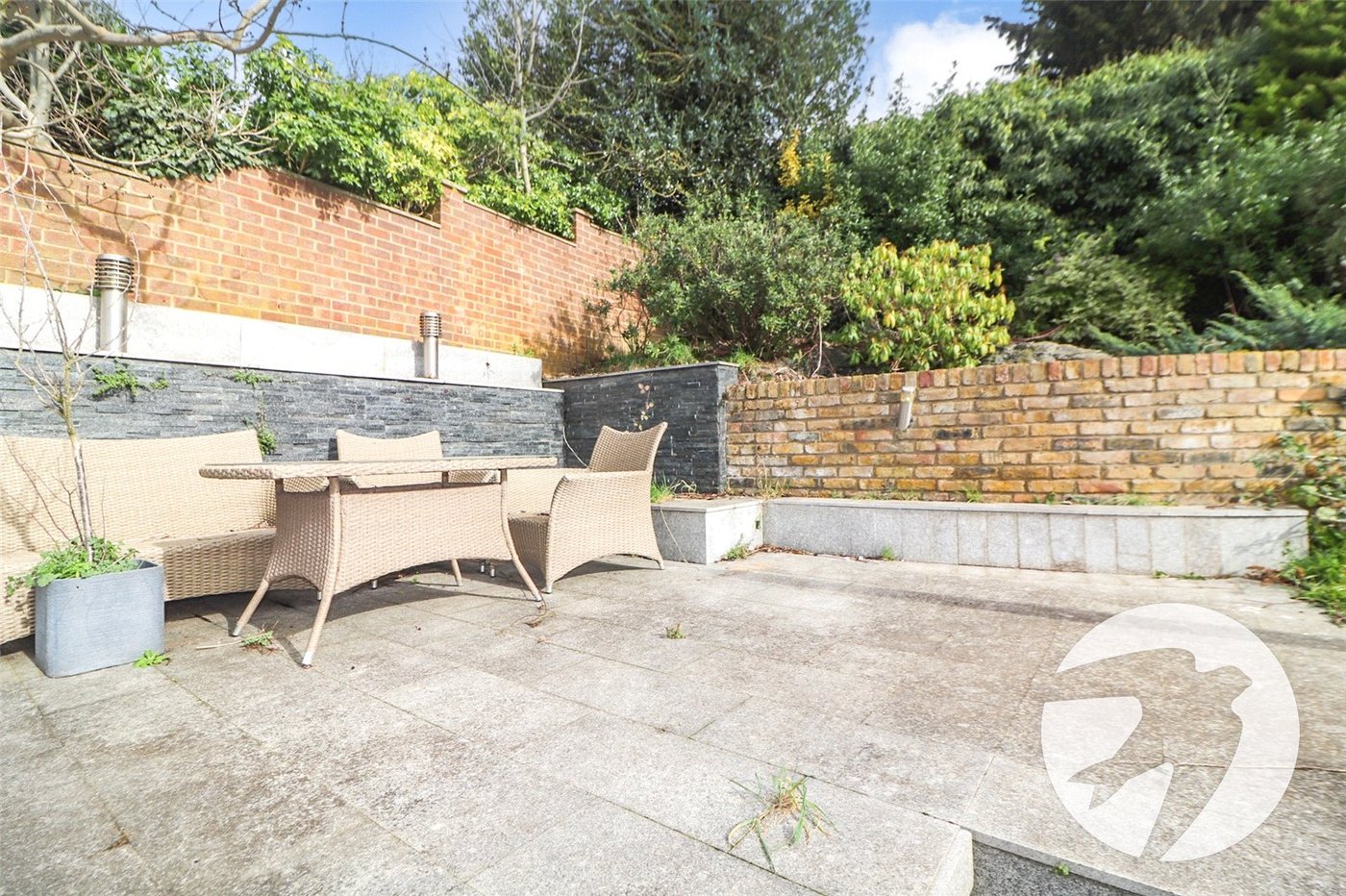 4 bedroom bungalow for sale in Bexleyheath | Robinson Jackson