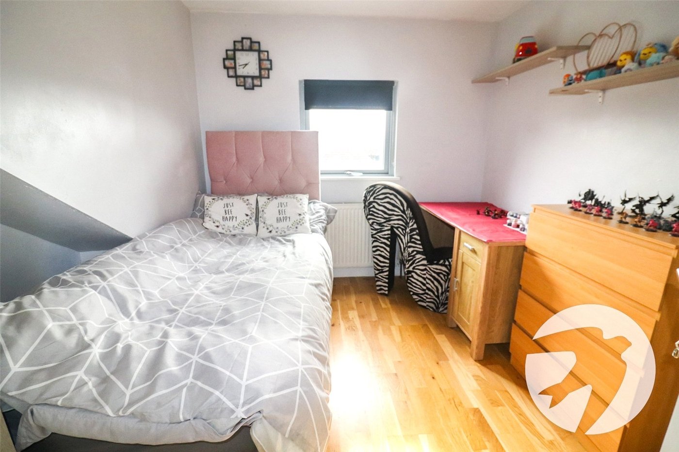 4 bedroom bungalow for sale in Bexleyheath | Robinson Jackson