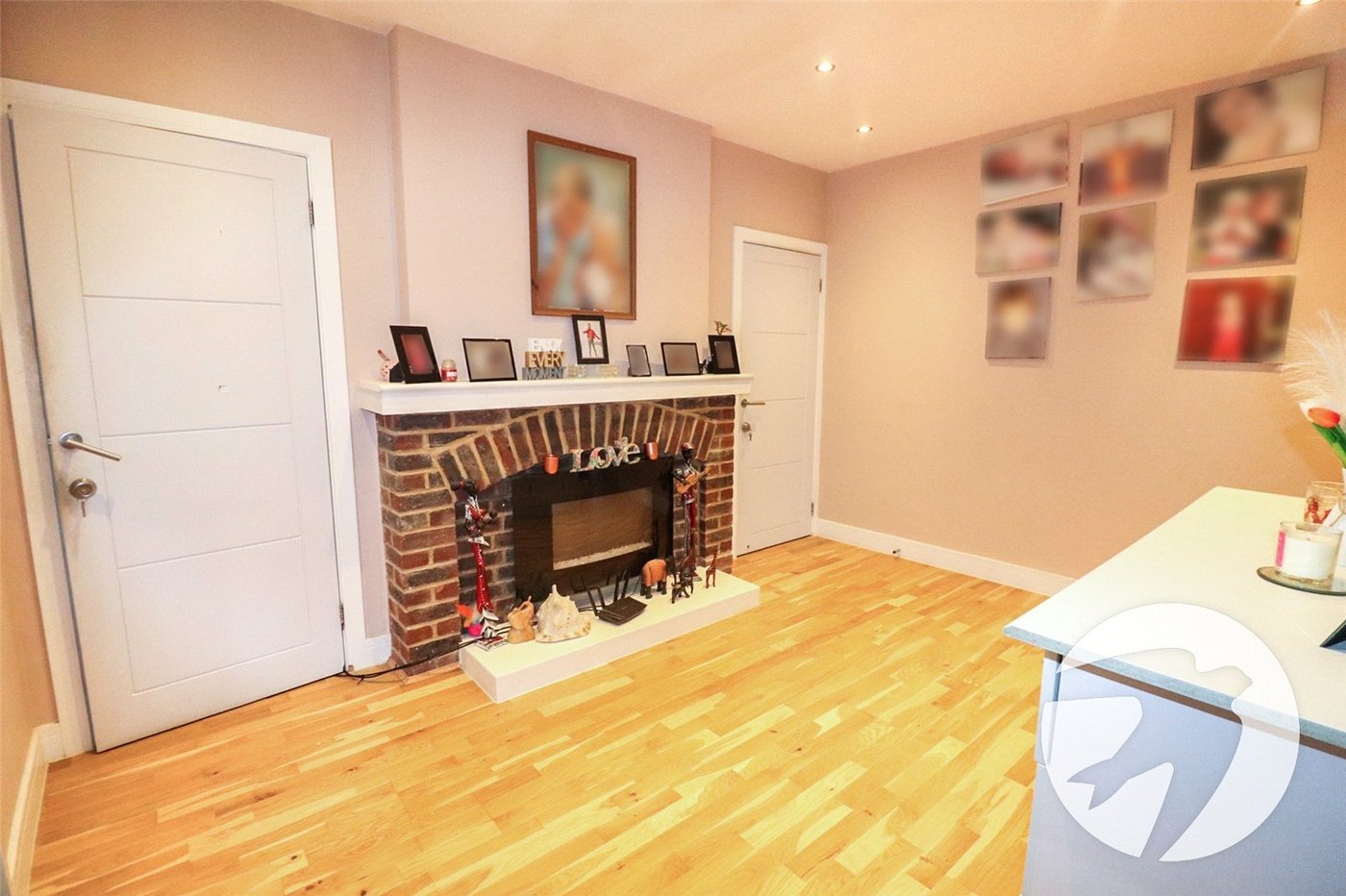 4 bedroom bungalow for sale in Bexleyheath | Robinson Jackson