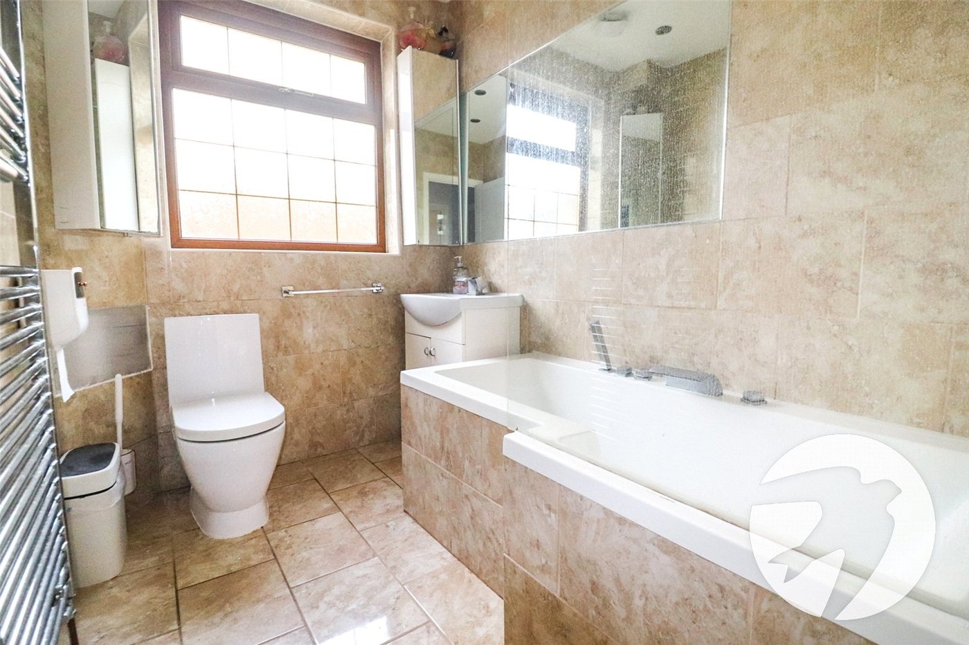 4 bedroom bungalow for sale in Bexleyheath | Robinson Jackson