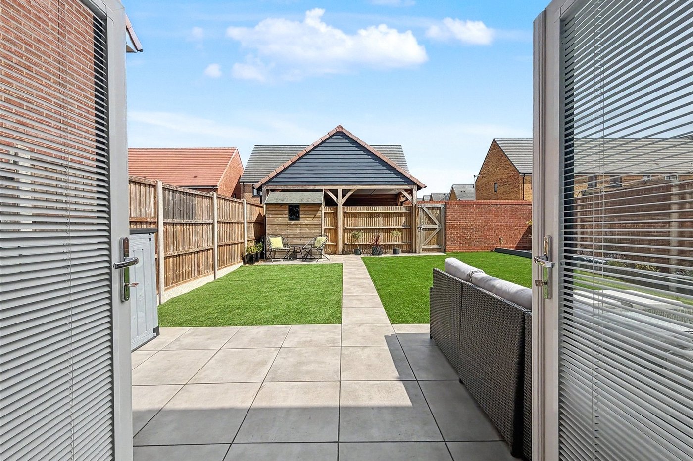 4 bedroom house for sale in Rainham | Robinson Michael & Jackson