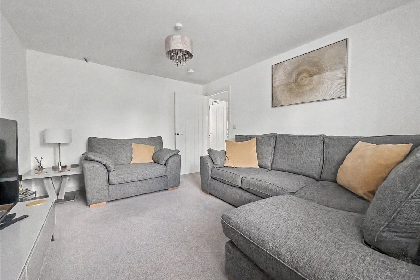4 bedroom house for sale in Rainham | Robinson Michael & Jackson