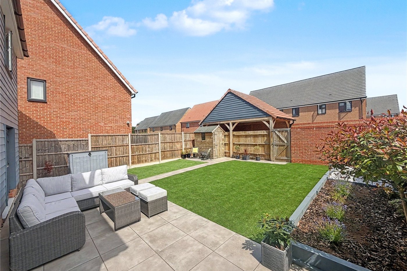 4 bedroom house for sale in Rainham | Robinson Michael & Jackson