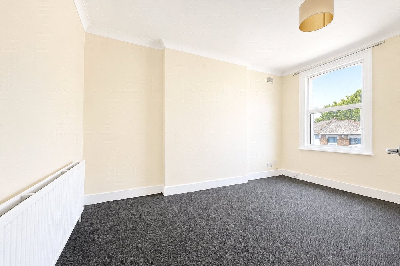 2 bedroom property for sale in London | Robinson Jackson