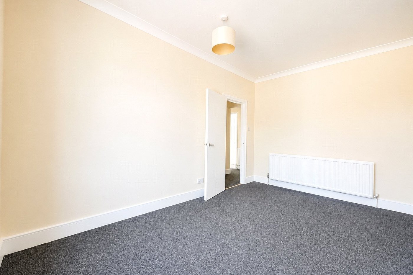 2 bedroom property for sale in London | Robinson Jackson
