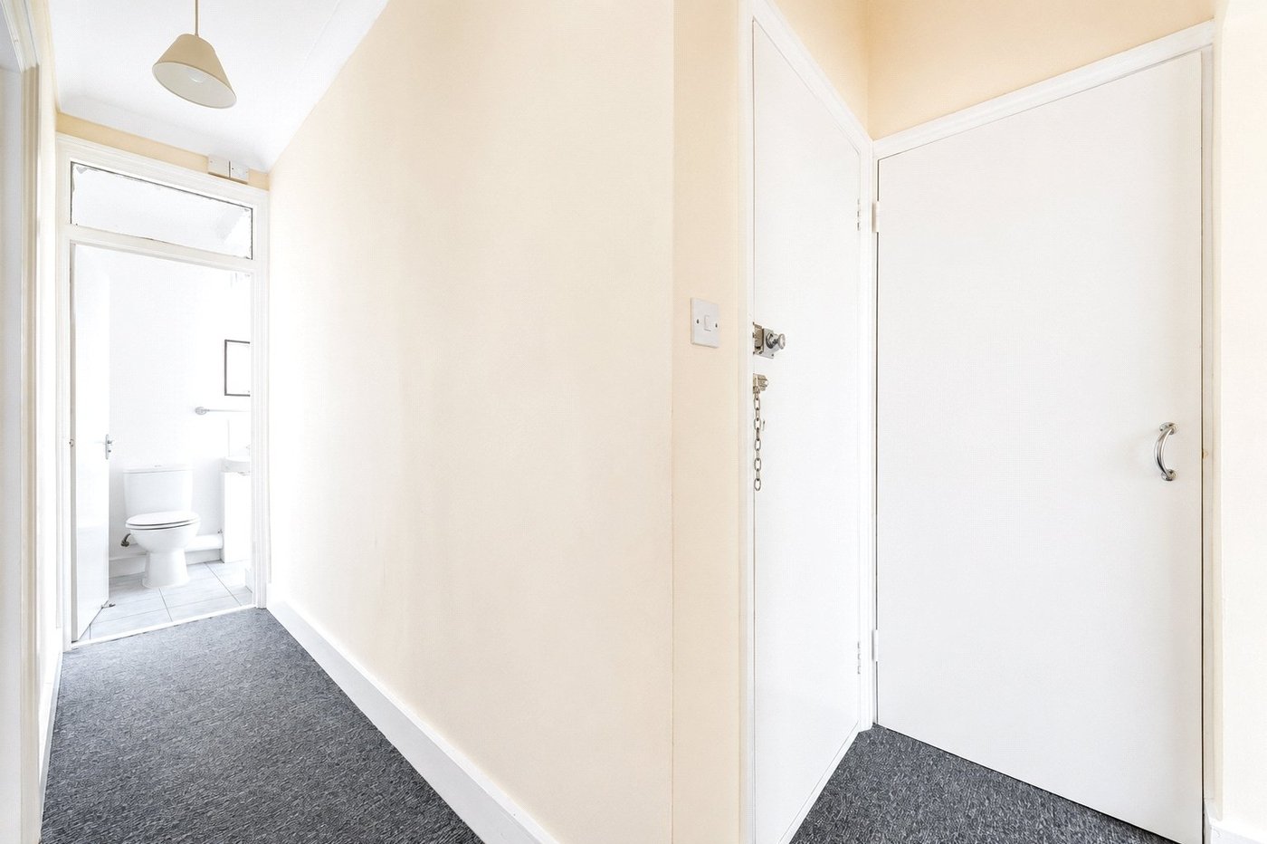 2 bedroom property for sale in London | Robinson Jackson