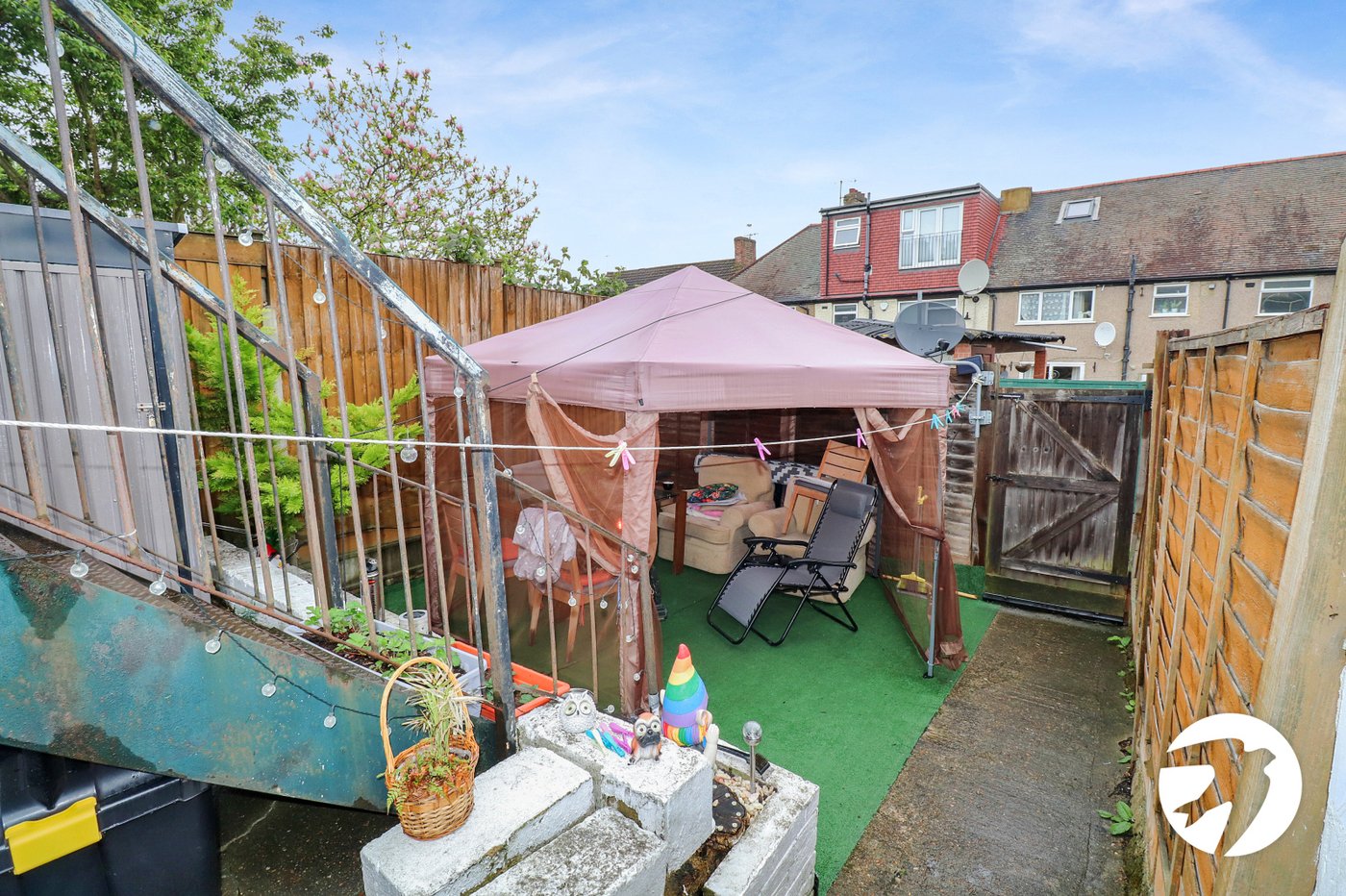 2 bedroom property for sale in Belvedere | Robinson Jackson