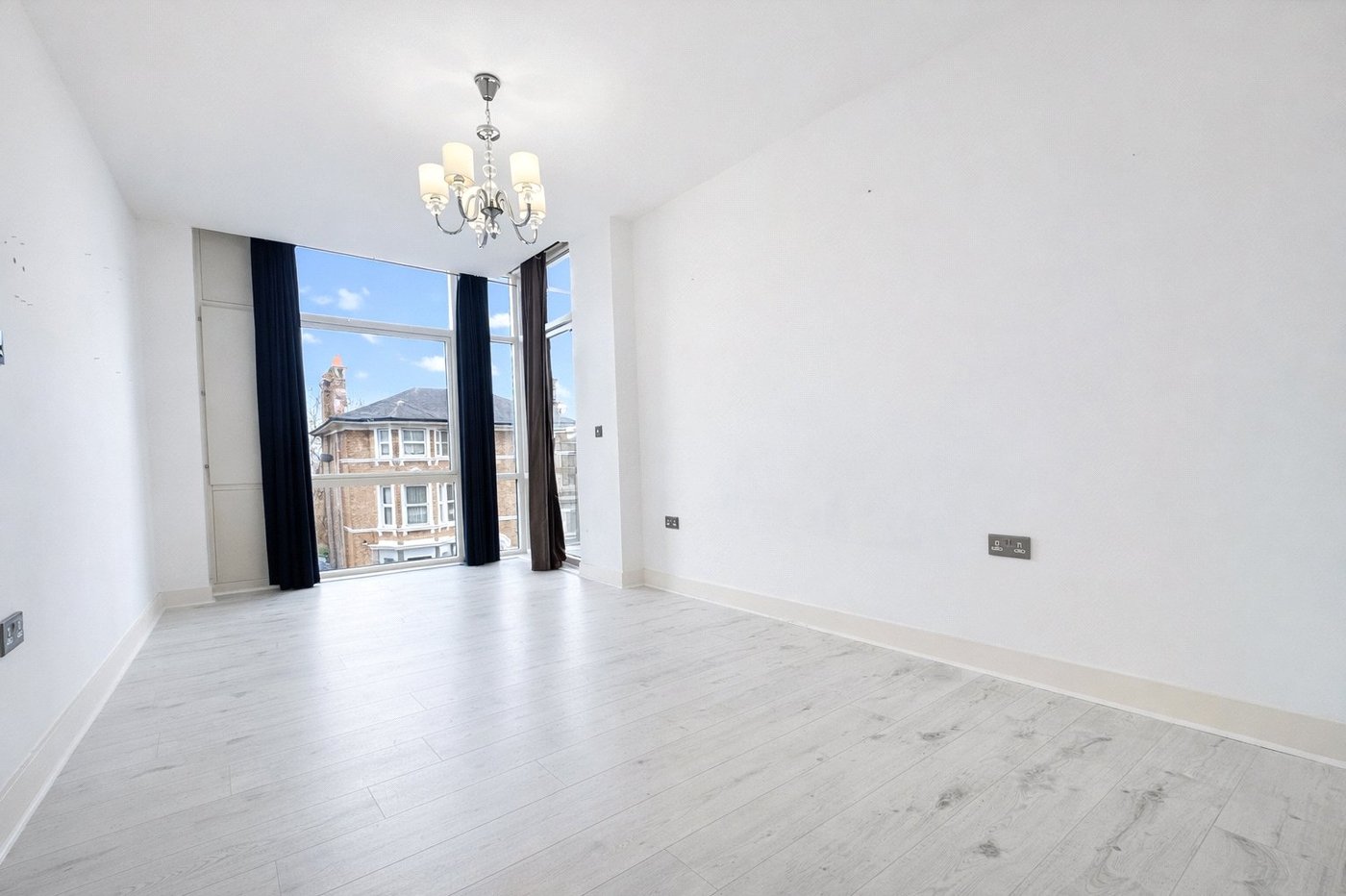 3 bedroom property for sale in Middleton Way | Robinson Jackson