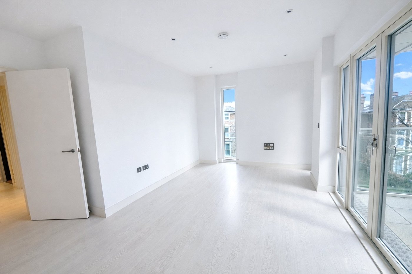 3 bedroom property for sale in Middleton Way | Robinson Jackson