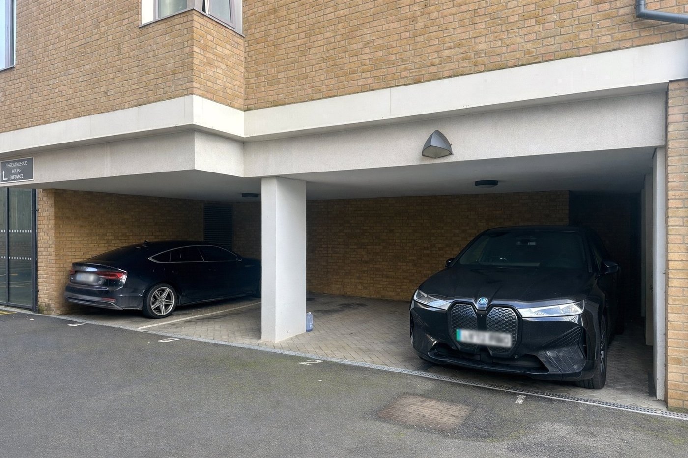 3 bedroom property for sale in Middleton Way | Robinson Jackson