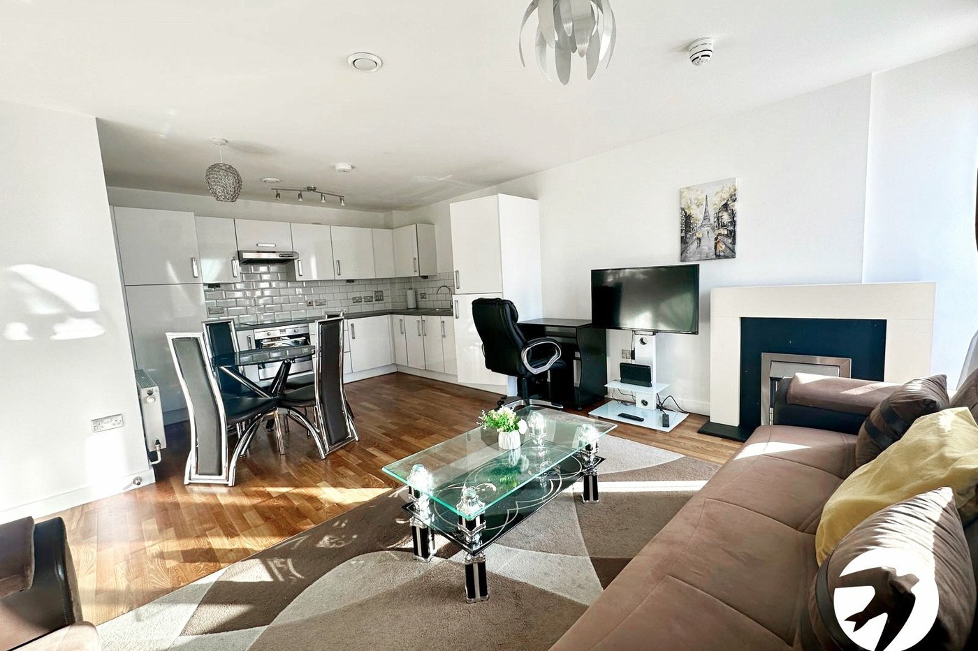 2 bedroom property for sale in London | Robinson Jackson