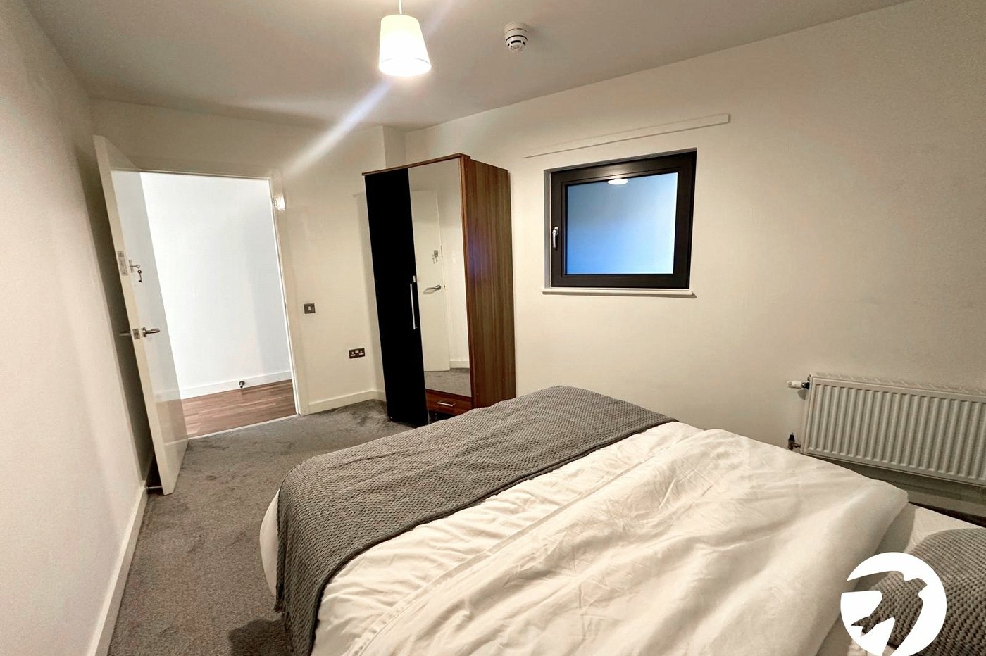 2 bedroom property for sale in London | Robinson Jackson