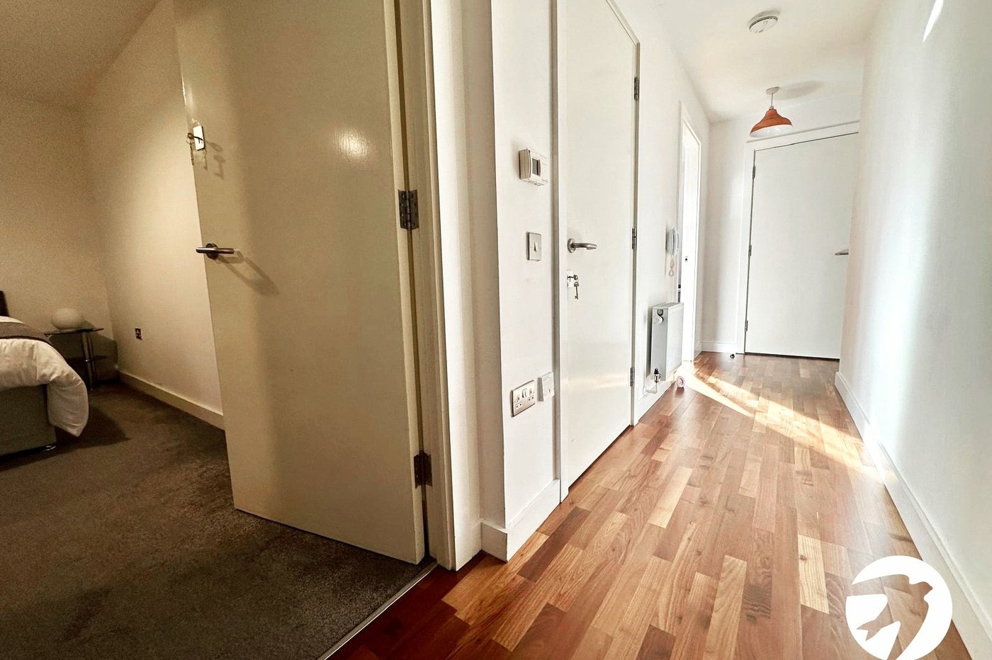 2 bedroom property for sale in London | Robinson Jackson