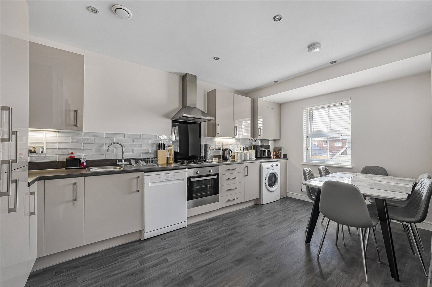 2 bedroom property for sale in Weldon | Robinson Jackson